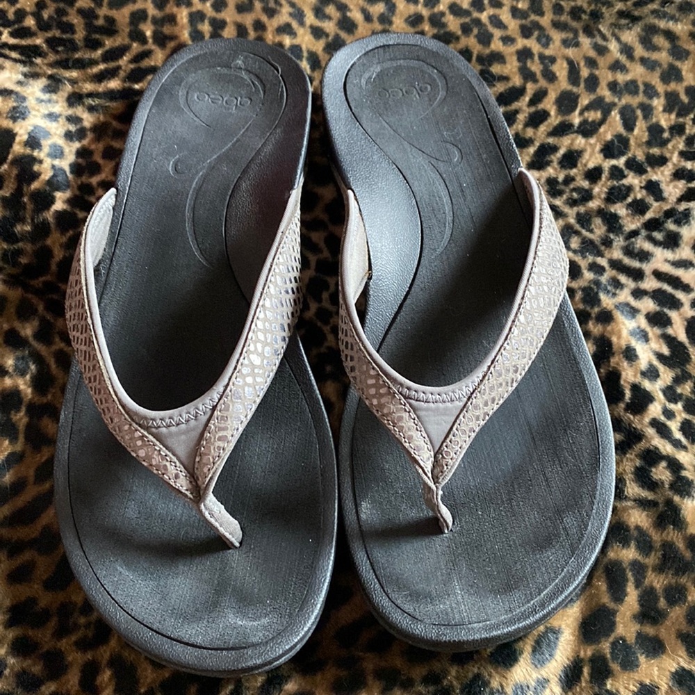 Abeo Alpha Flip Flops/ Sandals